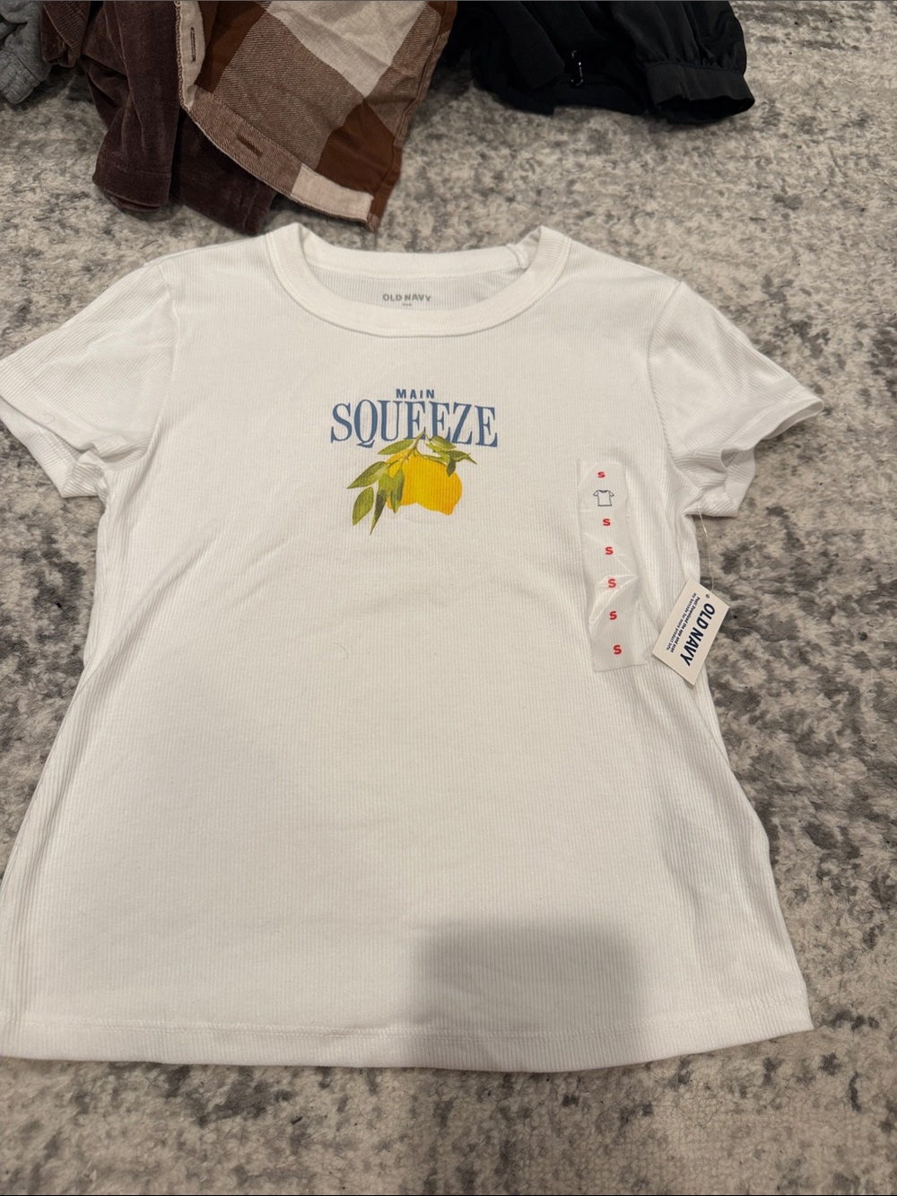 Old Navy White Short Sleeve Tee with Blue 'Squeeze' and Lemon Graphic